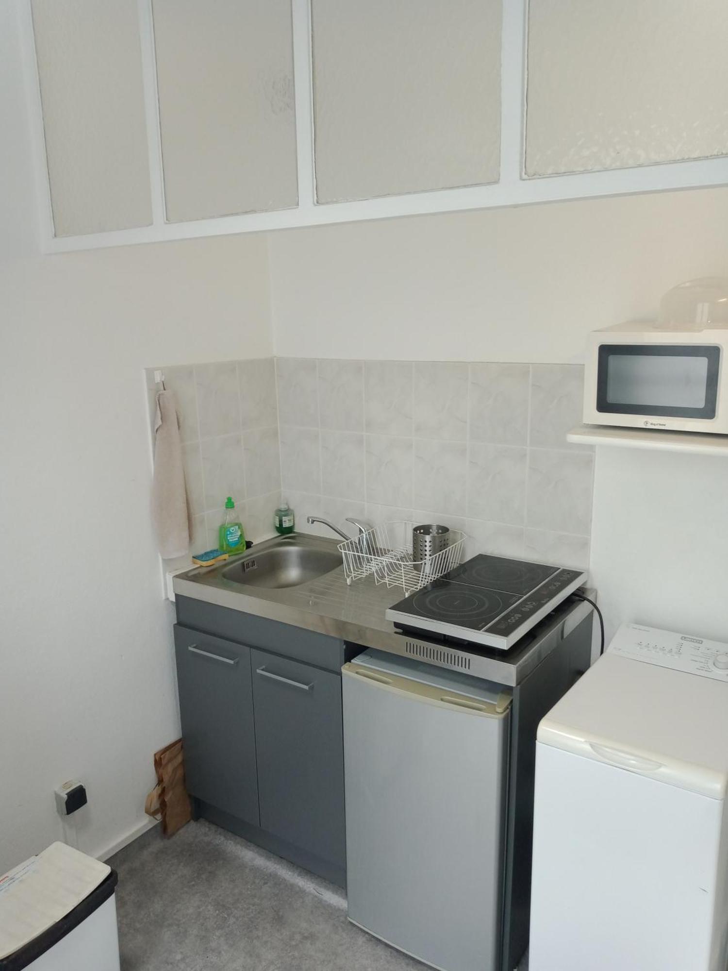 Appartement Perret 105 Rue Victor Hugo, Lumineux, Plein Centre, Parking Prive Arrivee Autonome Tout A Pied Le Havre Buitenkant foto